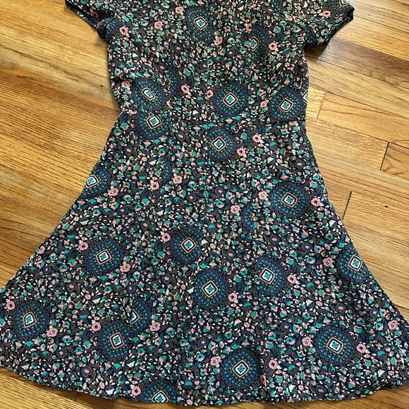 JCrew Short-sleeve flutter dress | size 2 - Picture 5 of 7